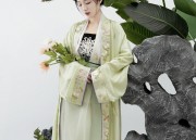 Childrens Horseface Skirt Set:A Stylish and Cultural Choice for Little Girls