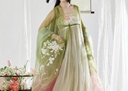 The Splendor of Zhaos Hanfu:A Journey into Traditional Chinese Clothing