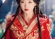 The Veiled Splendor of Traditional Chinese Hanfu Robes