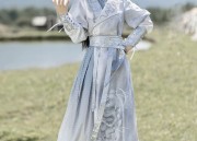 Traditional Tibetan-Style Hair Accessories in Hanfu Fashion