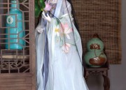 The Enchantment of a Flower-Pattern Cheongsam:A Tale of a Young Girl