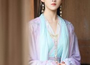Womens Placket-Style Tang Suit Jacket with盘扣细节