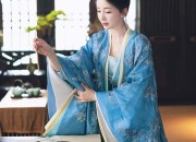 The Splendor of Nanjing Cloud Silk Hanfu:A Journey Through Traditional Chinese Elegance