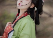 The Separate Charm of a Two-Piece Qipao Set for Women