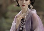 Silk Embroidery Cheongsam:A Traditional Beauty in Modern Vogue