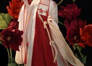 Modernizing the Classic White Cheongsam:Embracing Change in Traditional Womens Fashion