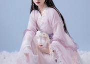 The Story of the Nine-Tailed Fox in Traditional Hanfu Costume for Junior Students