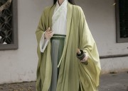 The Elegance of Hanfu Waist Chains and Flowing Ribbons:A Cultural Exploration