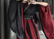 The Rise of Traditional Elegance:The Bridal Gown with Hanfu Tail