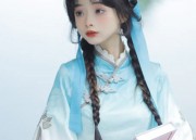 Summer Elegance:The Revival of Cheongsam and Shawl as a Noblewomans Fashion
