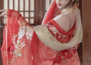 Modern Hanfu Fashion for Children:The Revival of Traditional Elegance