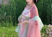 Baby Cheongsam Sets:A Traditional Elegance for Little Ones