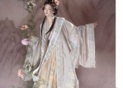 The Revival of Elegance:Zhu Yan Hanfu Fashion