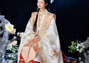 Vintage Cheongsam:The Revival of Old Shanghais Elegance