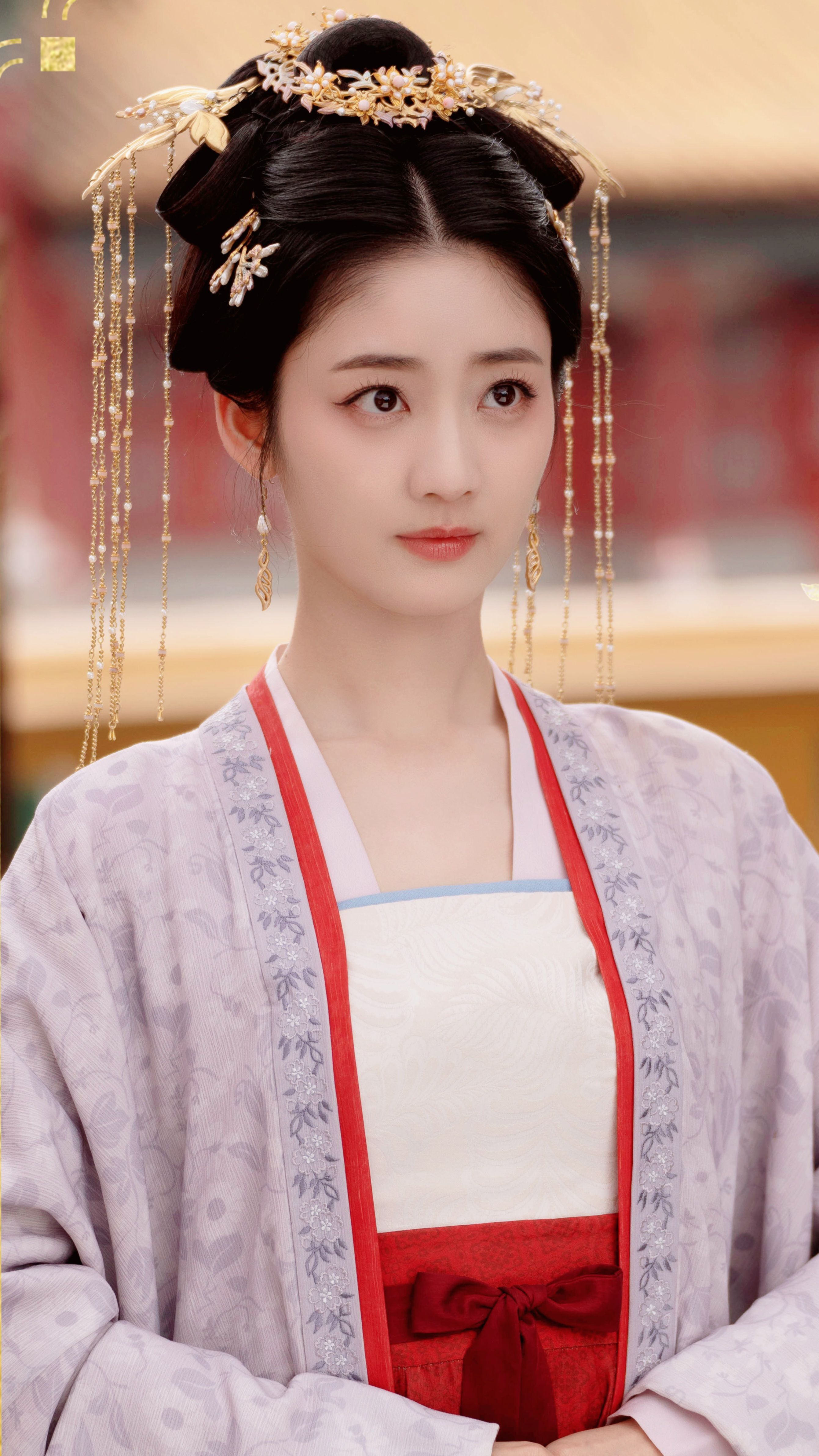 Chinese-Style Girls Cheongsam:Embracing the Classic Beauty of Over-the-Knee Qipao Chinese-Style Girls Cheongsam:Embracing the Classic Beauty of Over-the-Knee Qipao