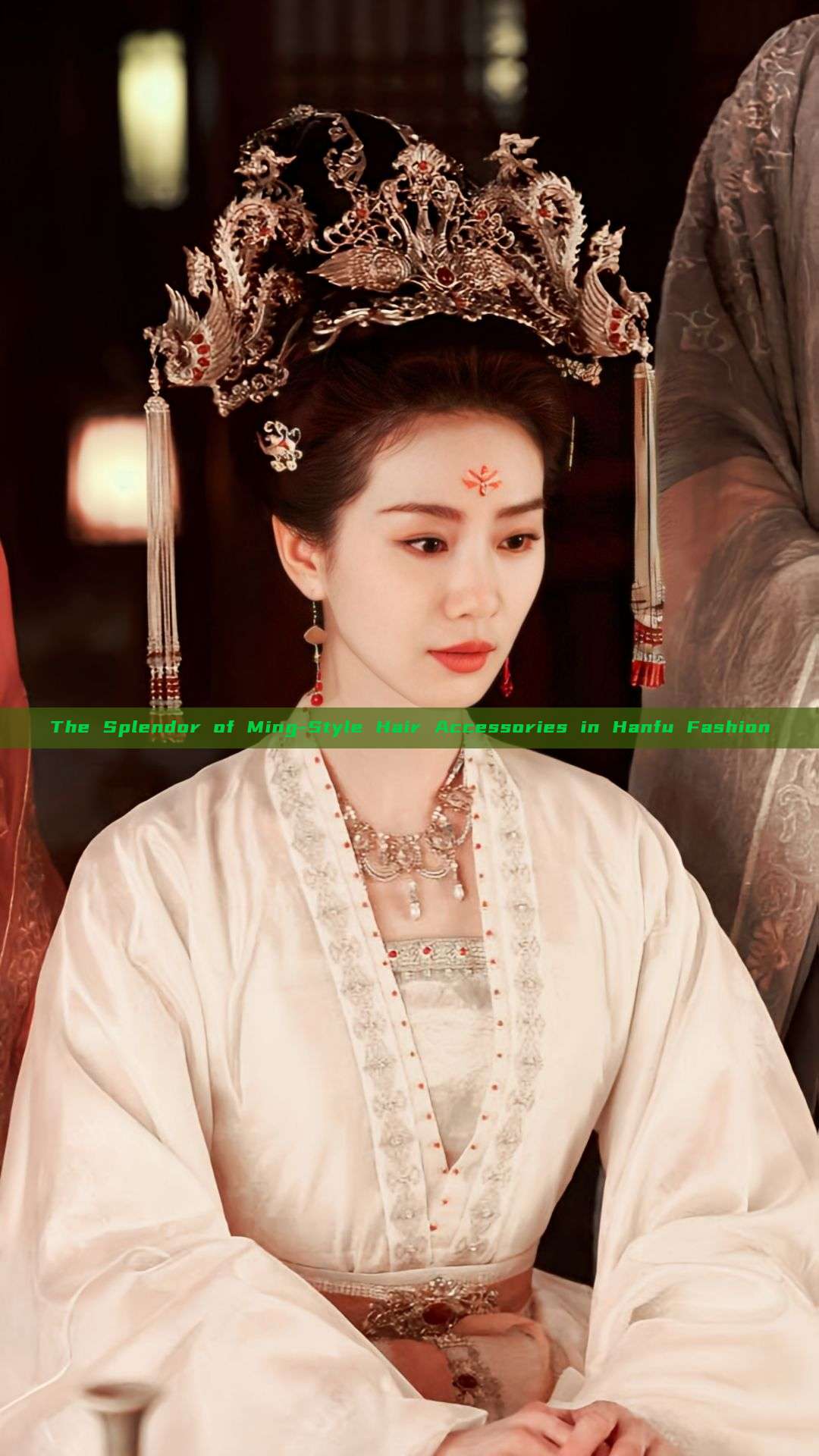 The Splendor of Ming-Style Hair Accessories in Hanfu Fashion The Splendor of Ming-Style Hair Accessories in Hanfu Fashion