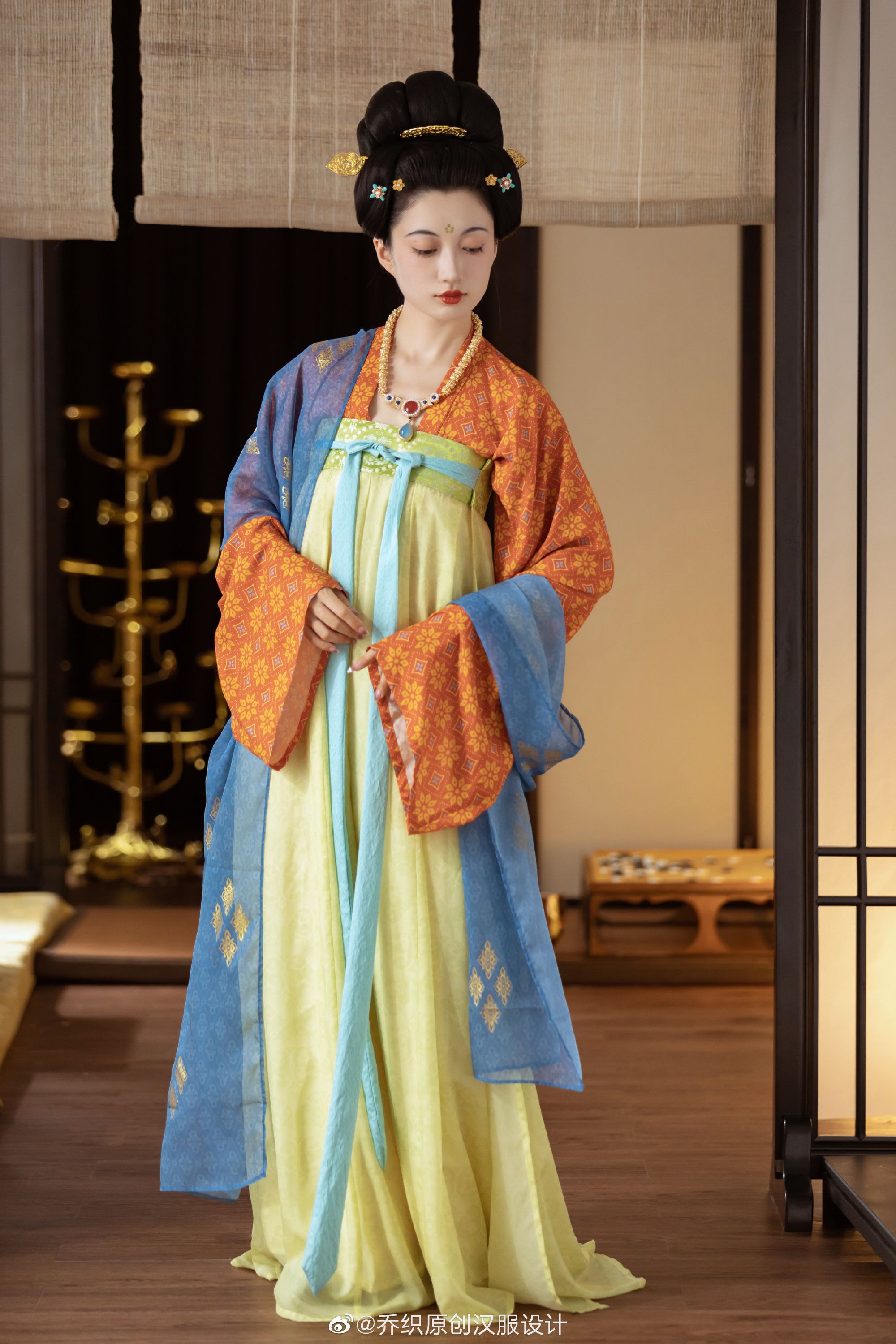 Traditional Chinese Cultural Childrenswear:The Horseface Skirt Set with its Merits Traditional Chinese Cultural Childrenswear:The Horseface Skirt Set with its Merits