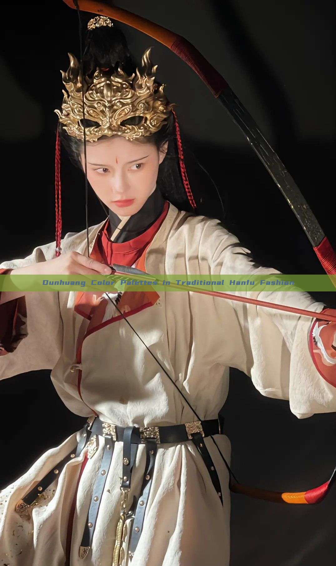 Dunhuang Color Palettes in Traditional Hanfu Fashion