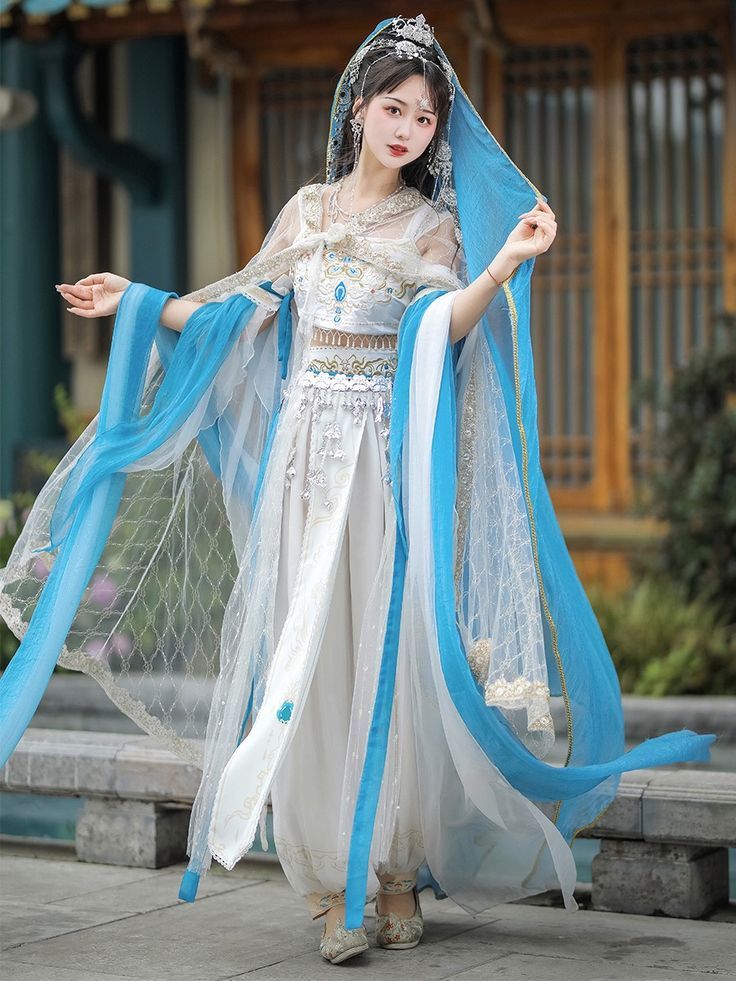Short-sleeved Ancient Style Hanfu for Women:Embracing Traditional Elegance Short-sleeved Ancient Style Hanfu for Women:Embracing Traditional Elegance