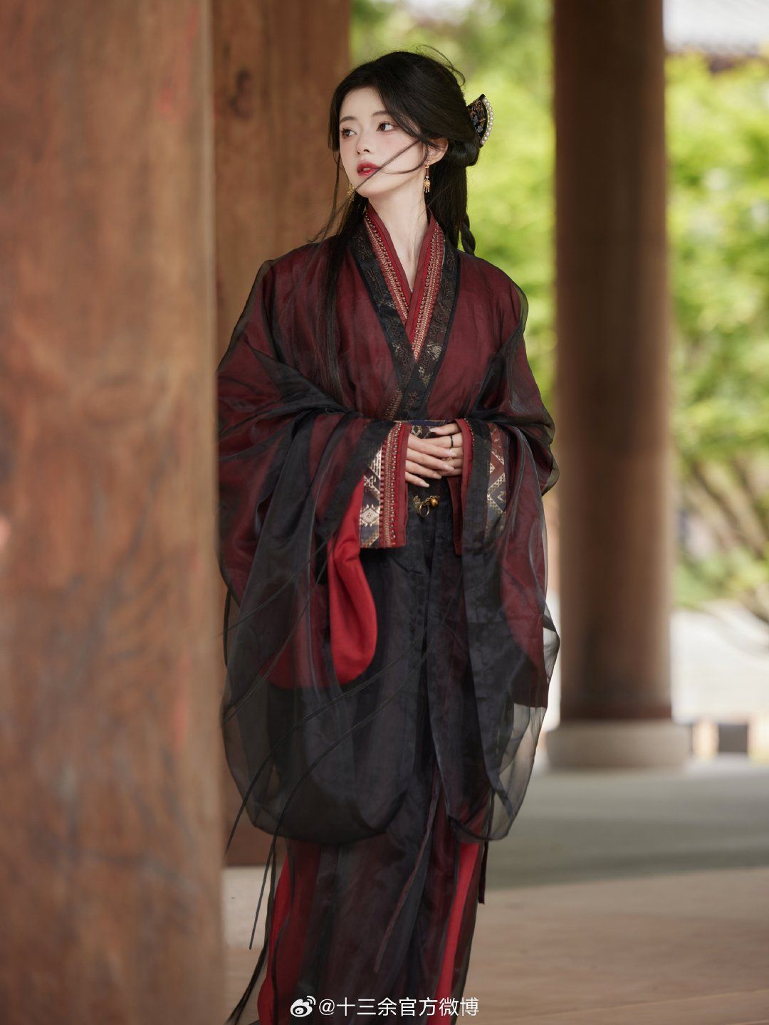 Elegant Summer Cheongsam Womens Fashion:The Charm of Mulberry Silk Elegant Summer Cheongsam Womens Fashion:The Charm of Mulberry Silk