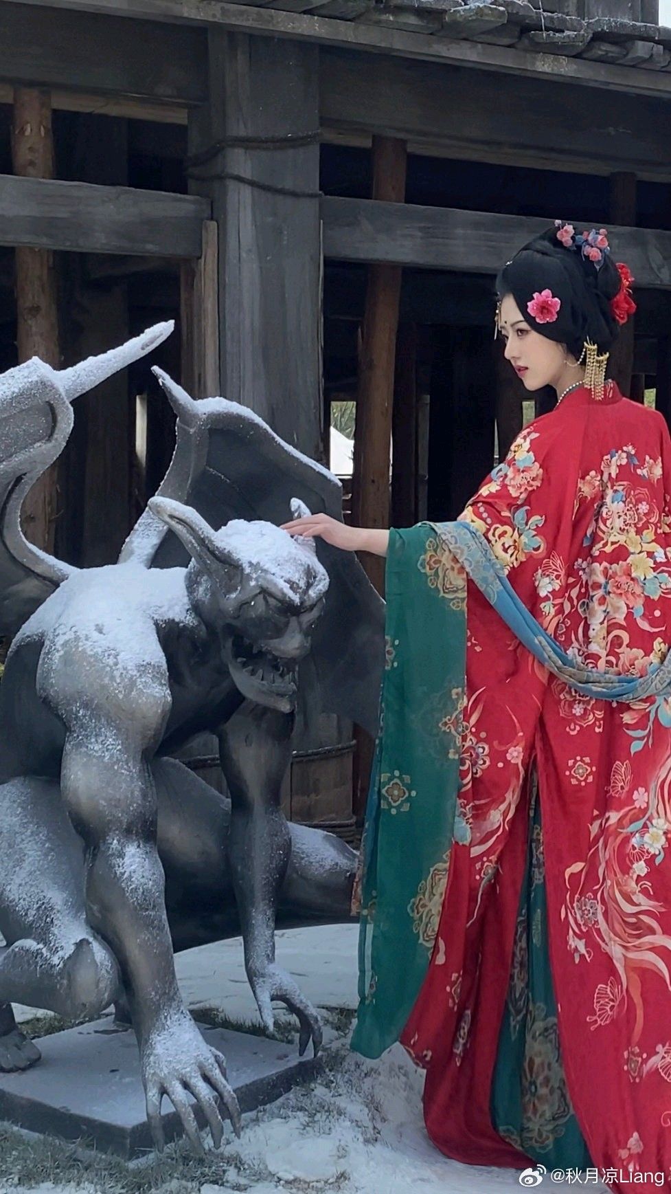 Exotic Charm of Traditional Chinese Hanfu:The Enchantment of Magic Dao Exotic Charm of Traditional Chinese Hanfu:The Enchantment of Magic Dao