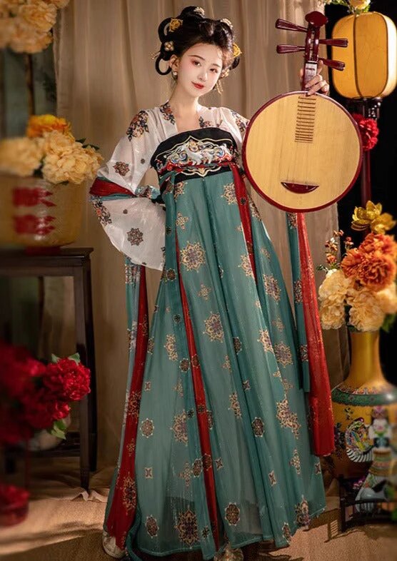 Embracing the New Chinese Style:The Evolution of Qipao for Baby Girls Embracing the New Chinese Style:The Evolution of Qipao for Baby Girls