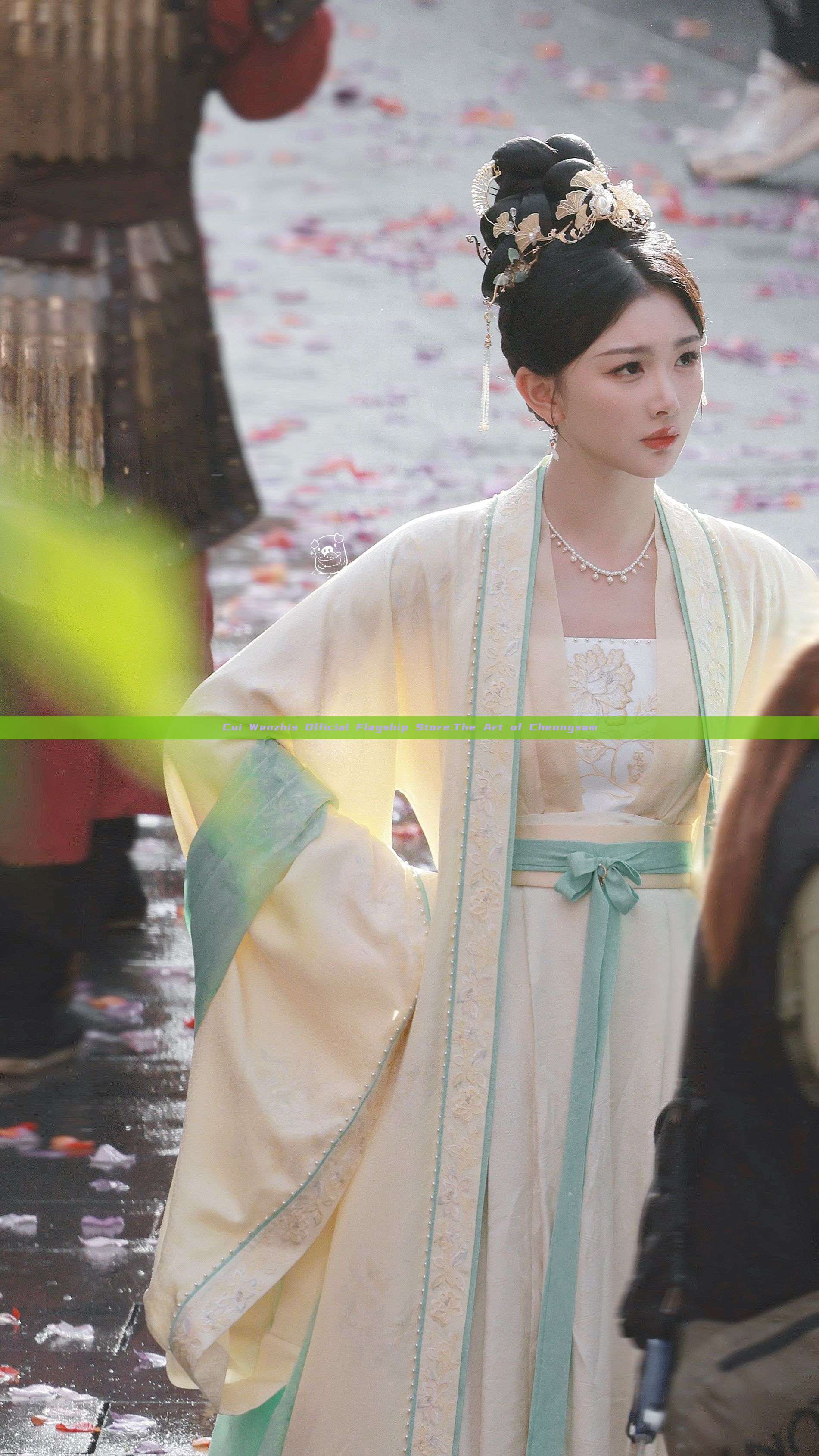 Cui Wanzhis Official Flagship Store:The Art of Cheongsam Cui Wanzhis Official Flagship Store:The Art of Cheongsam