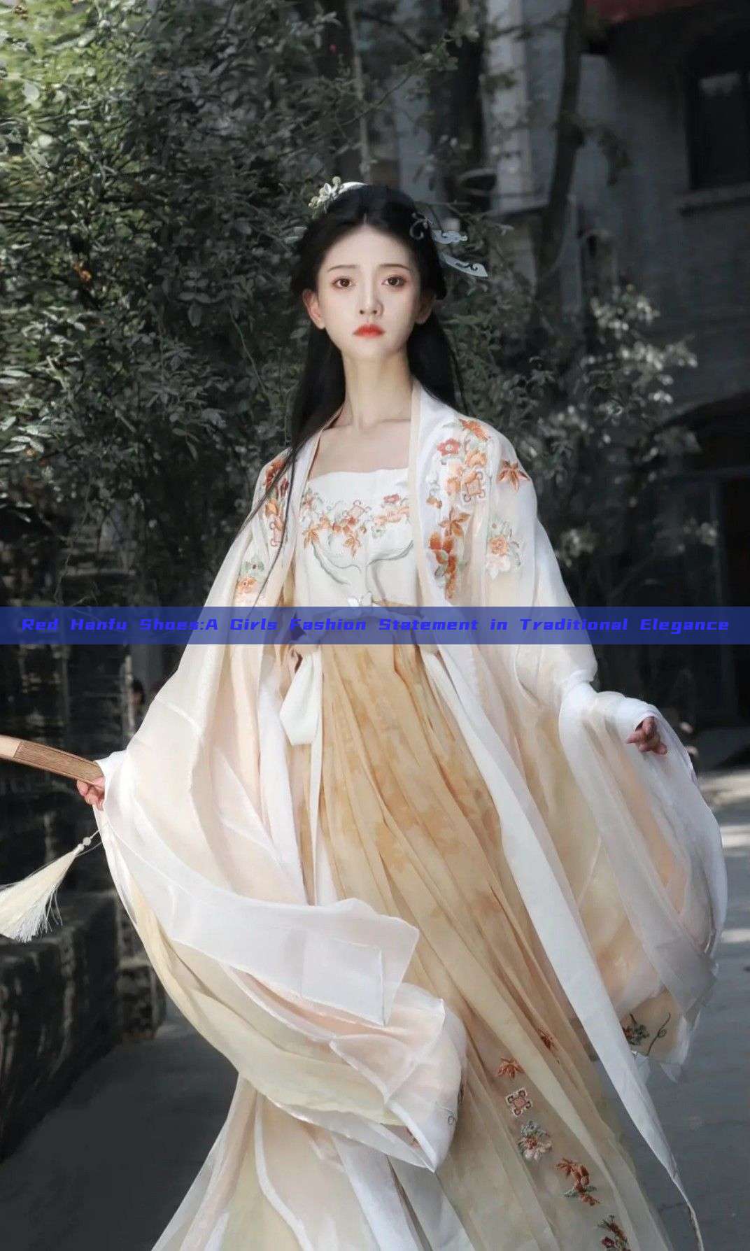 Red Hanfu Shoes:A Girls Fashion Statement in Traditional Elegance Red Hanfu Shoes:A Girls Fashion Statement in Traditional Elegance