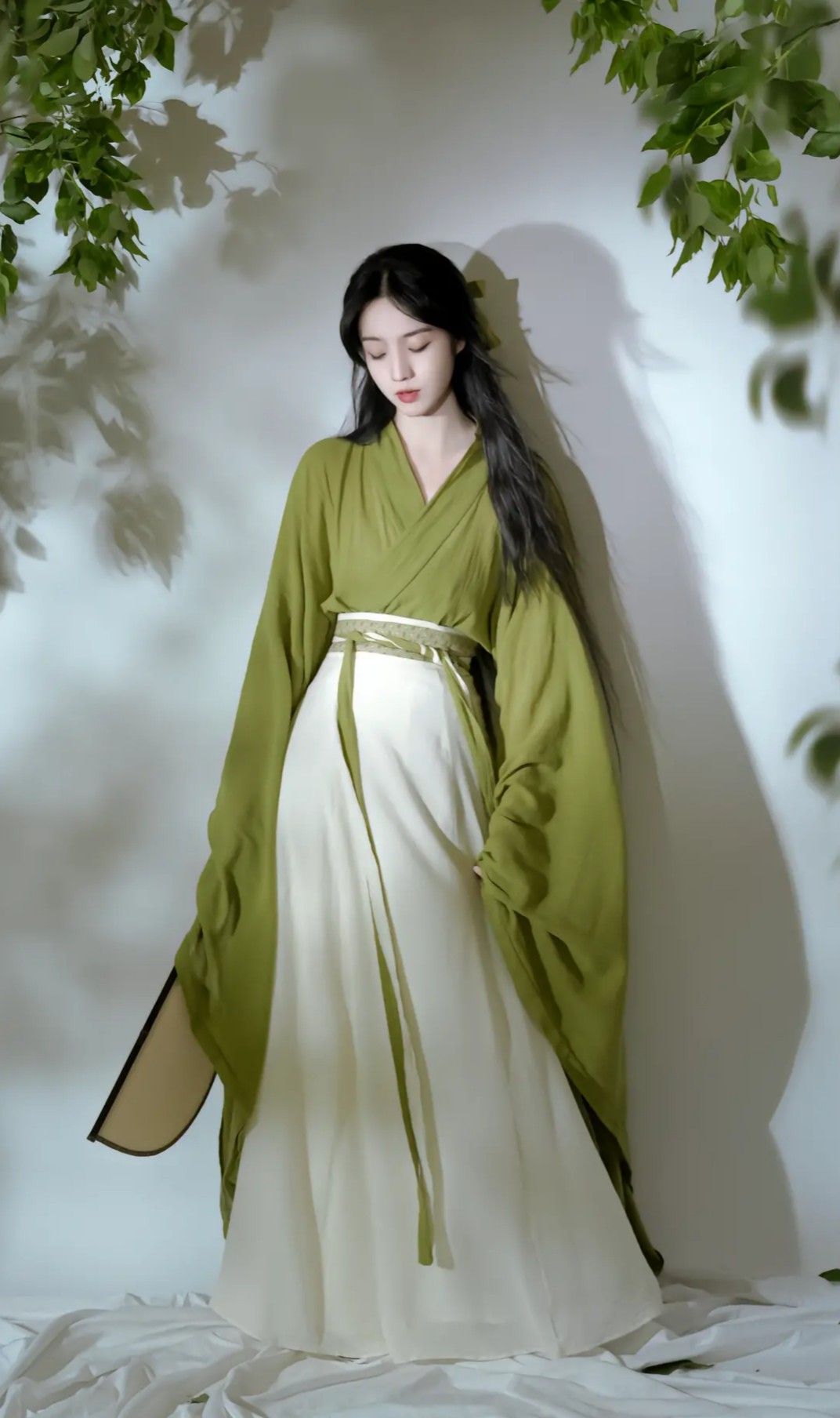Song-Style Hanfu Three-Piece Set for Girls:A Glimpse into Traditional Elegance