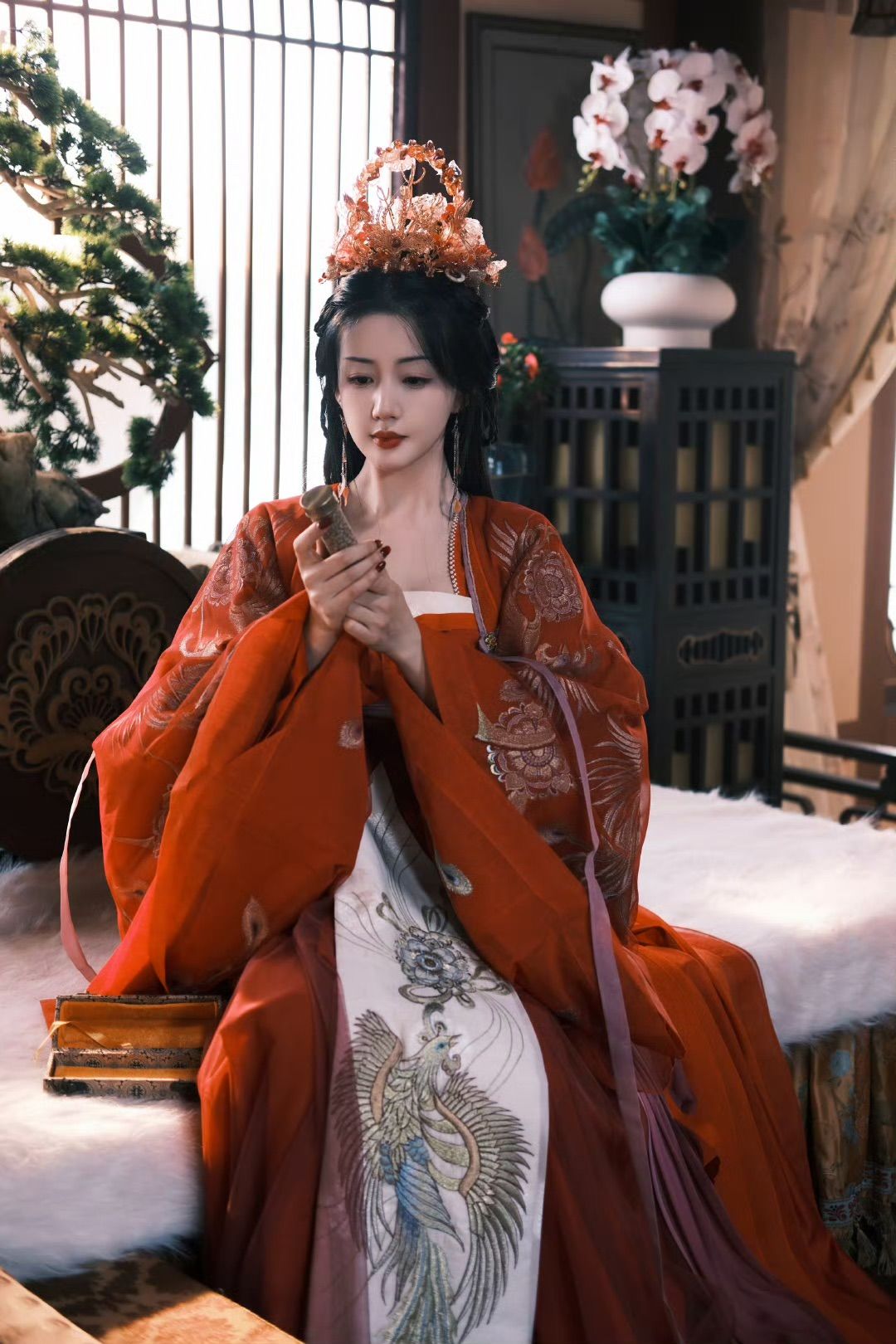 Traditional Chinese Style:The Charm of Ma-Mian Skirts,Hairpins and Hair Combs Traditional Chinese Style:The Charm of Ma-Mian Skirts,Hairpins and Hair Combs