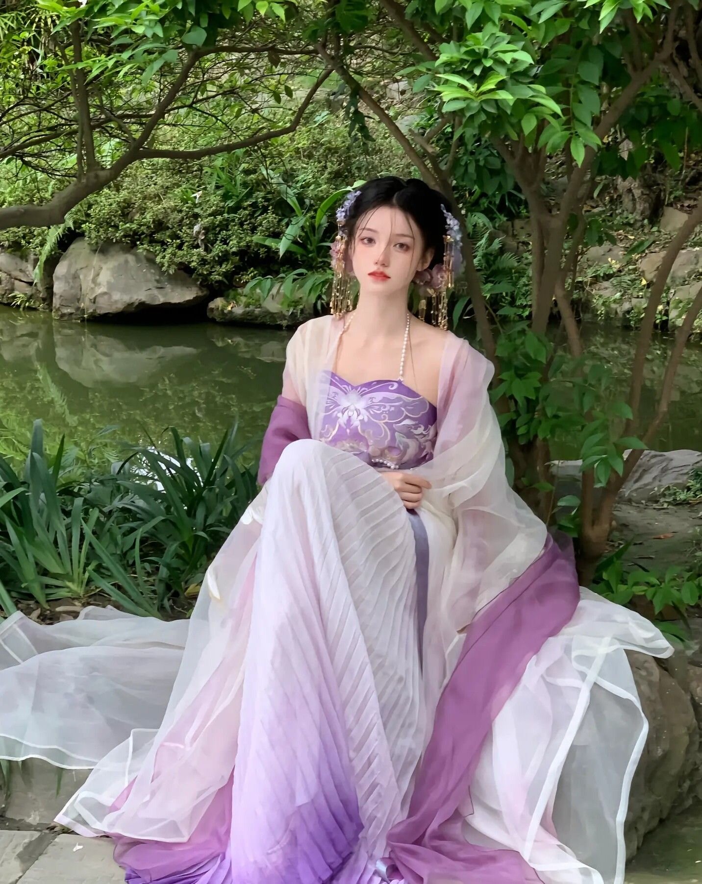 Seductive Charm of Cheongsam:Unveiling the Erotic Elegance of Traditional Chinese Dress Seductive Charm of Cheongsam:Unveiling the Erotic Elegance of Traditional Chinese Dress