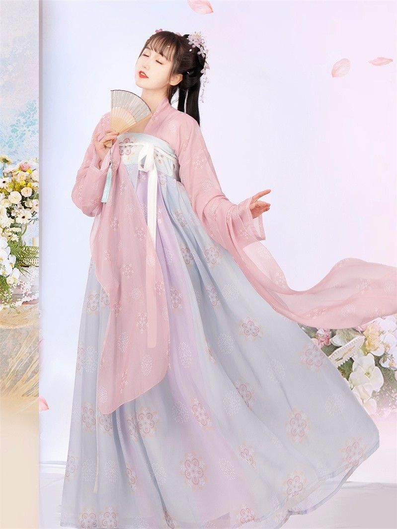 The Splendor of Hanfu in the Age of Jinhuicui:A Journey into Traditional Chinese Clothing The Splendor of Hanfu in the Age of Jinhuicui:A Journey into Traditional Chinese Clothing