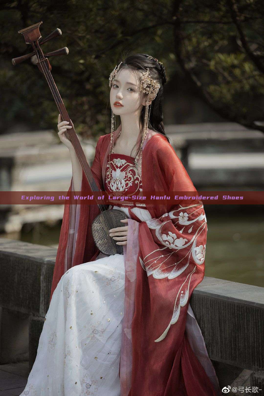 Exploring the World of Large-Size Hanfu Embroidered Shoes Exploring the World of Large-Size Hanfu Embroidered Shoes