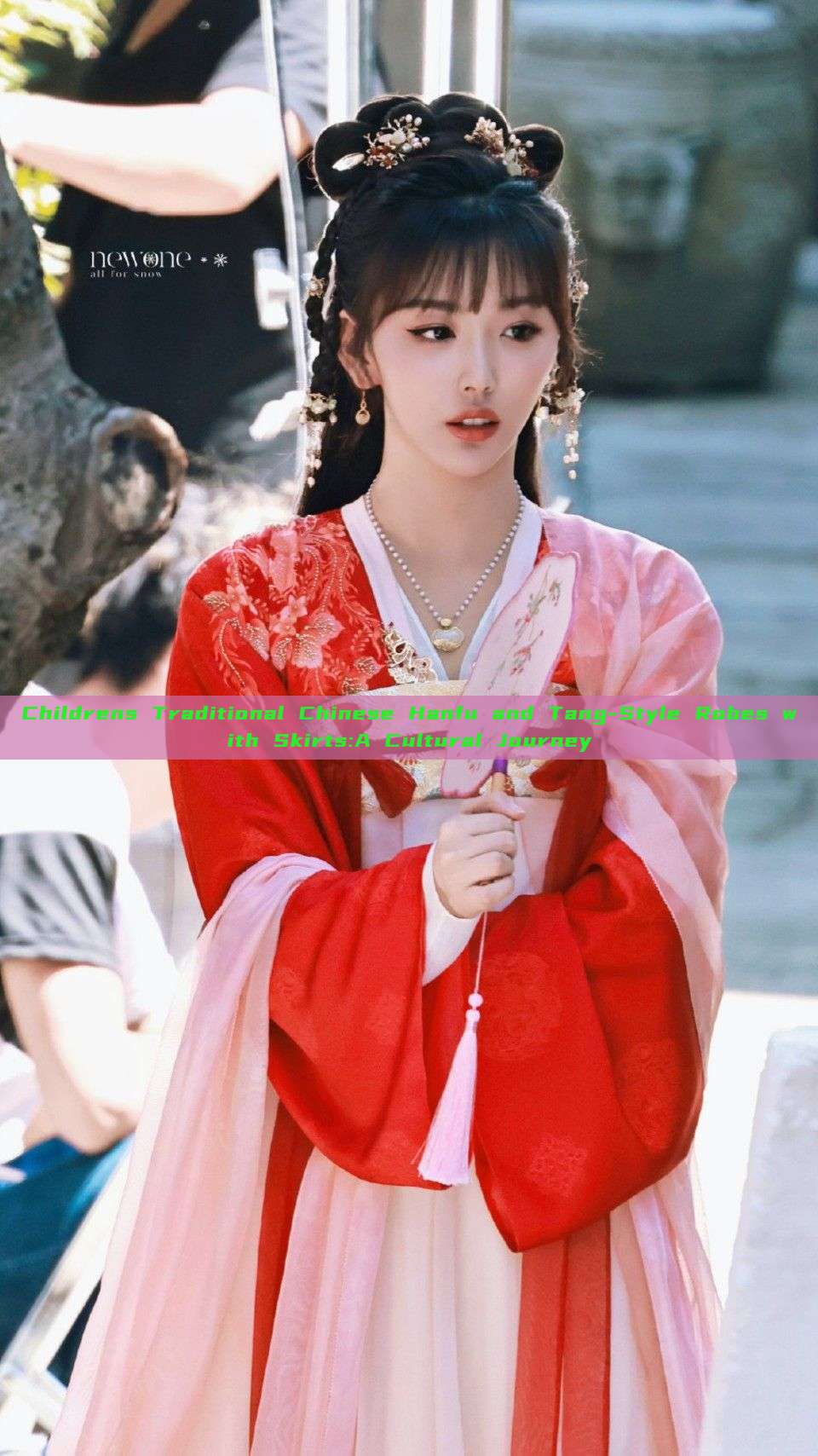 Childrens Traditional Chinese Hanfu and Tang-Style Robes with Skirts:A Cultural Journey Childrens Traditional Chinese Hanfu and Tang-Style Robes with Skirts:A Cultural Journey