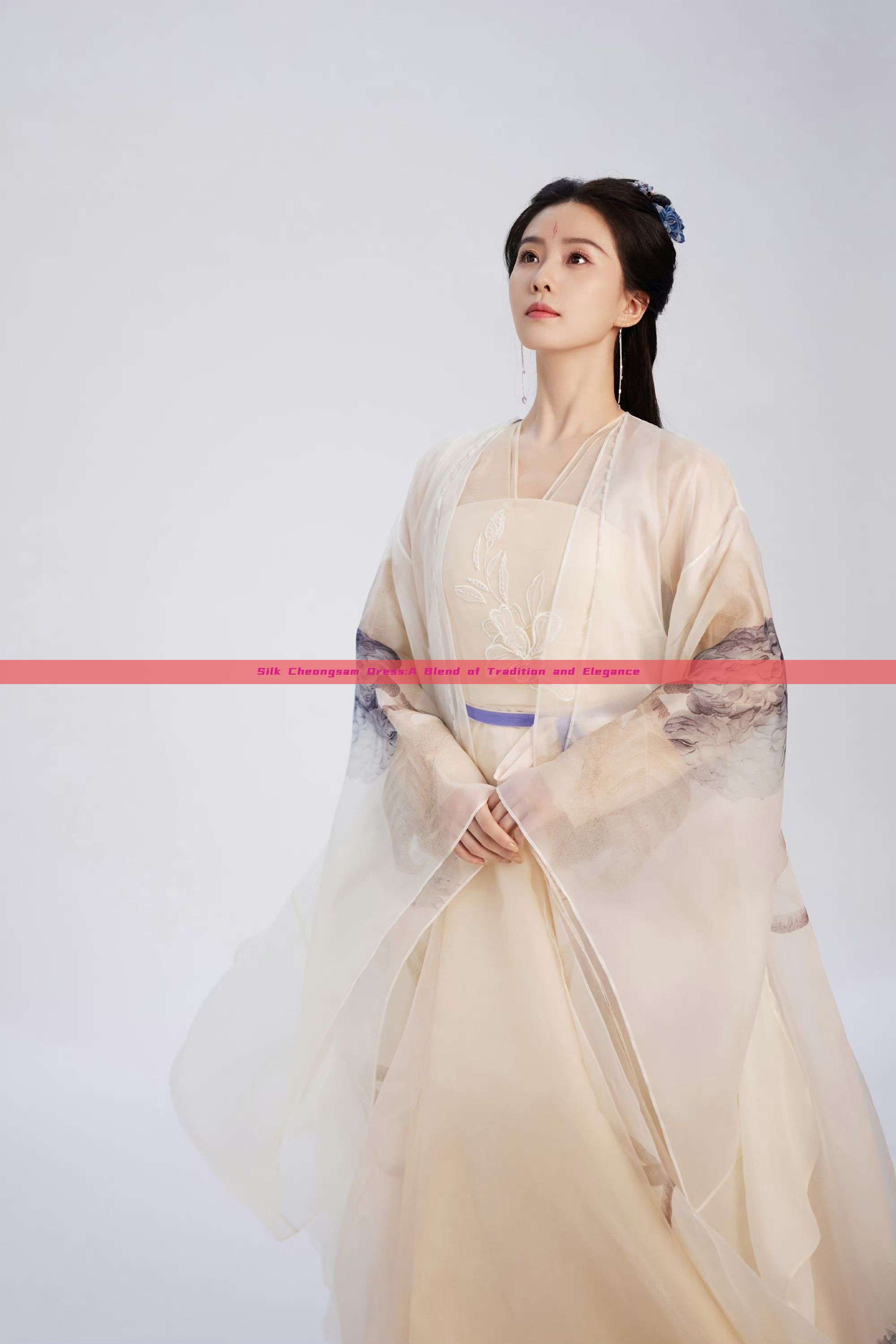 Silk Cheongsam Dress:A Blend of Tradition and Elegance Silk Cheongsam Dress:A Blend of Tradition and Elegance