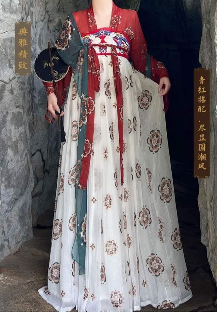 Zhou Yes Hanfu Style:The Resurgence of Gu Xians Elegance Zhou Yes Hanfu Style:The Resurgence of Gu Xians Elegance