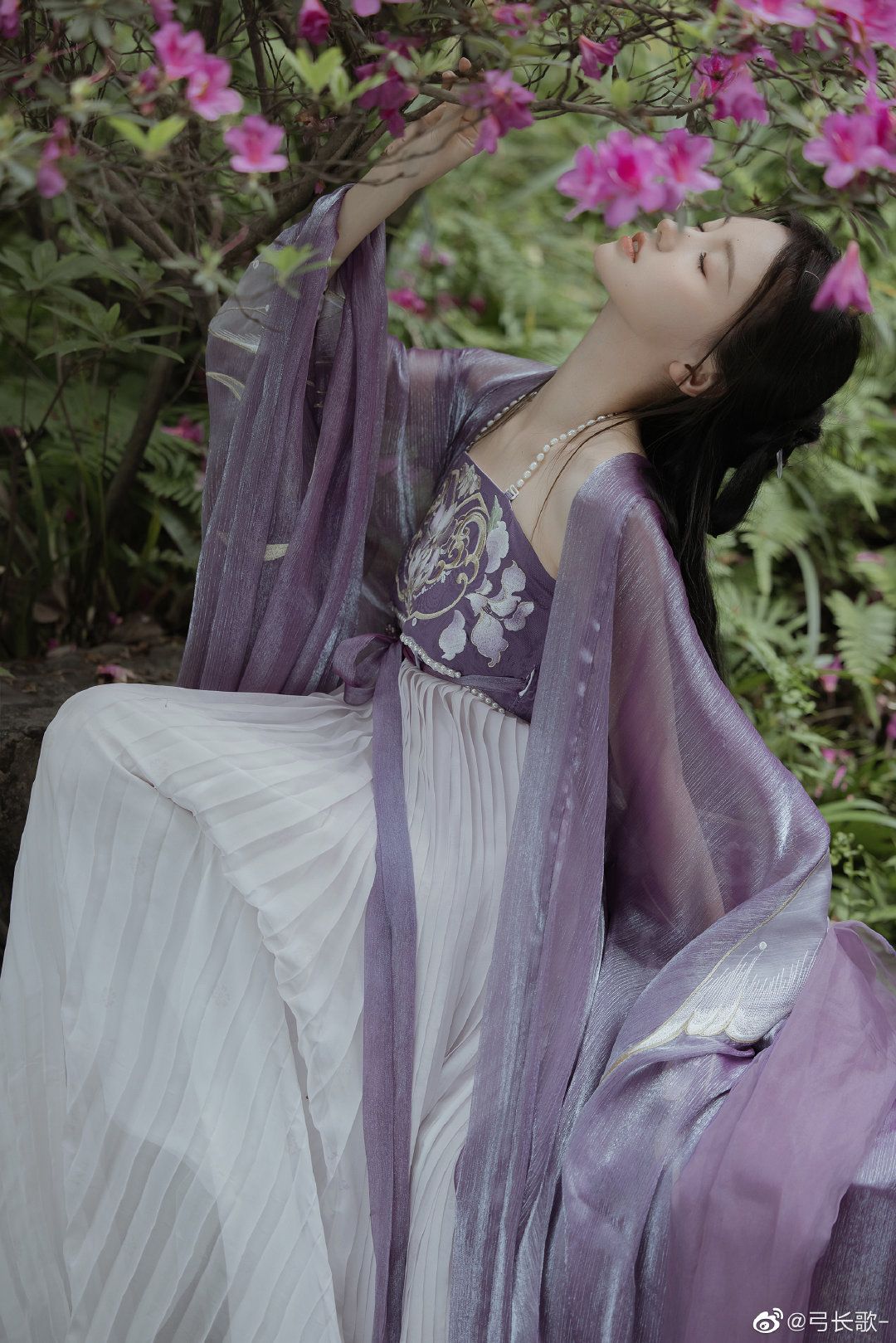 The Story of Cheongsam Girls Shoes:A Blend of Tradition and Modernity The Story of Cheongsam Girls Shoes:A Blend of Tradition and Modernity