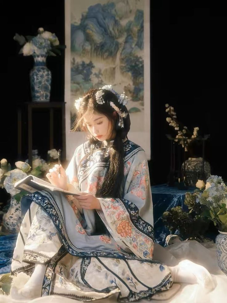 Winter Hanfu Outfits for Girls:The Charm of Traditional Chinese童装 Winter Hanfu Outfits for Girls:The Charm of Traditional Chinese童装