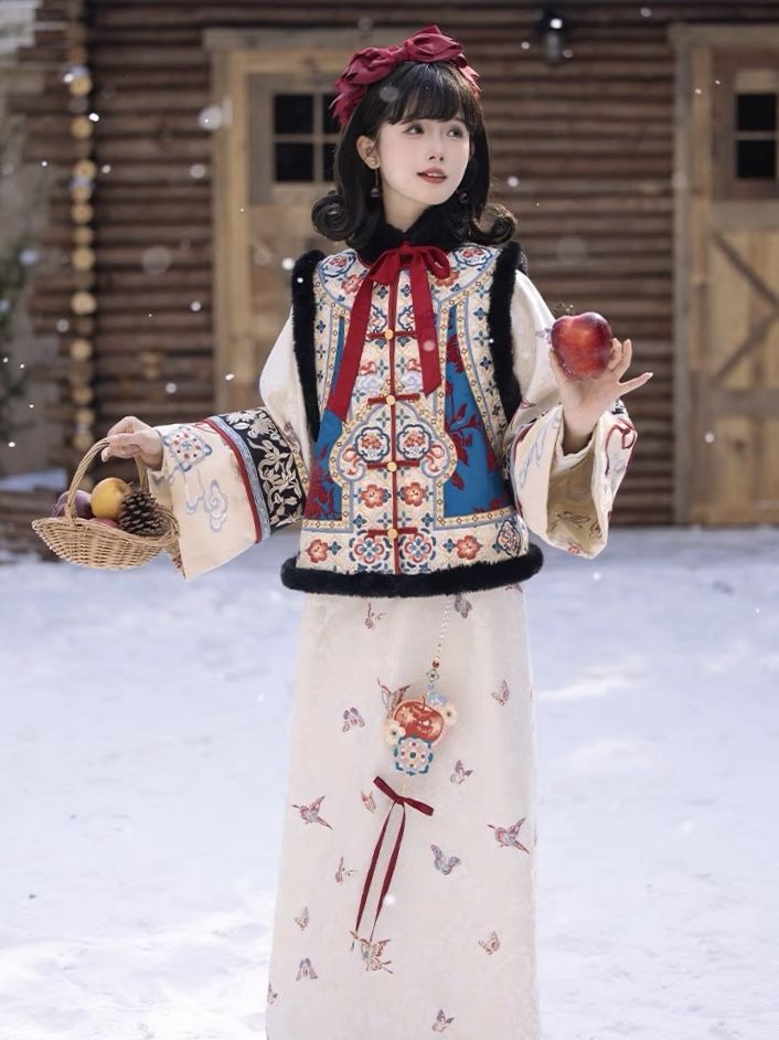 Winter Princess Set:Traditional Hanfu for Little Girls