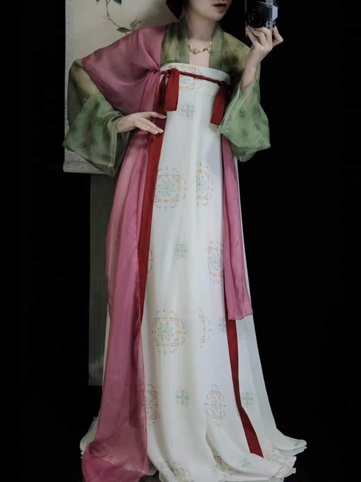 The Elegance of Hanfu Fringed Waist Accessories:A Closer Look into Traditional Chinese Beauty The Elegance of Hanfu Fringed Waist Accessories:A Closer Look into Traditional Chinese Beauty