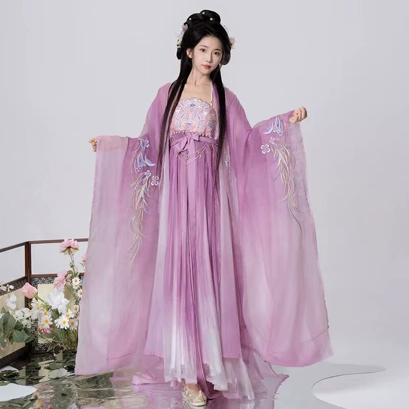 The Splendor of Mǎmiàn Qún:Traditional Beauty in Chengdu The Splendor of Mǎmiàn Qún:Traditional Beauty in Chengdu