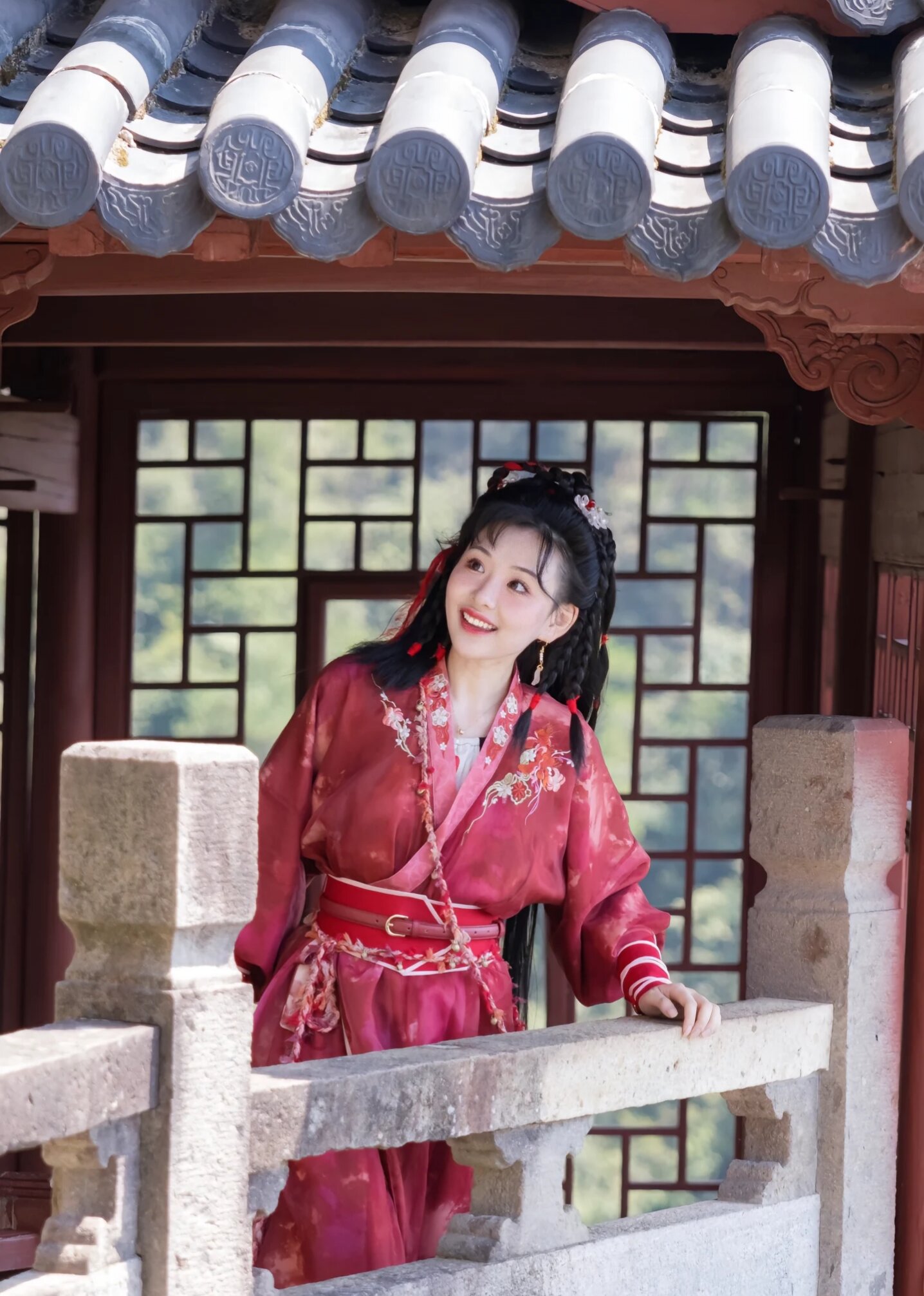 Qipao Fashion Trends:Embracing the Chic Style of Xianzi Cheongsam on Douyin Qipao Fashion Trends:Embracing the Chic Style of Xianzi Cheongsam on Douyin