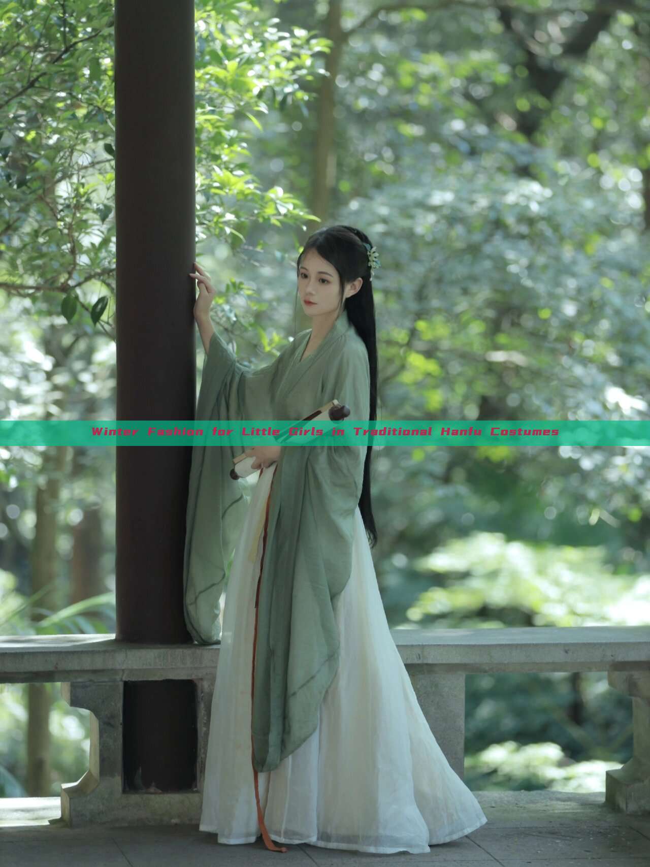 Winter Fashion for Little Girls in Traditional Hanfu Costumes Winter Fashion for Little Girls in Traditional Hanfu Costumes