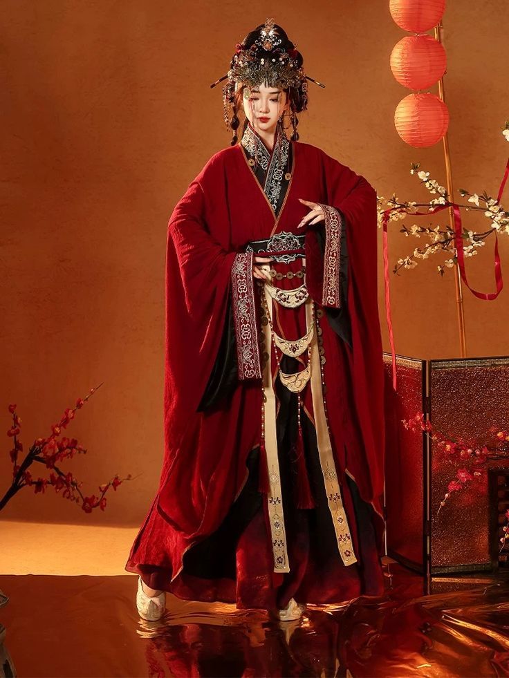 The Controversy over Squeezing Milkmaid Skirts and Soiled Cheongsam Culture The Controversy over Squeezing Milkmaid Skirts and Soiled Cheongsam Culture