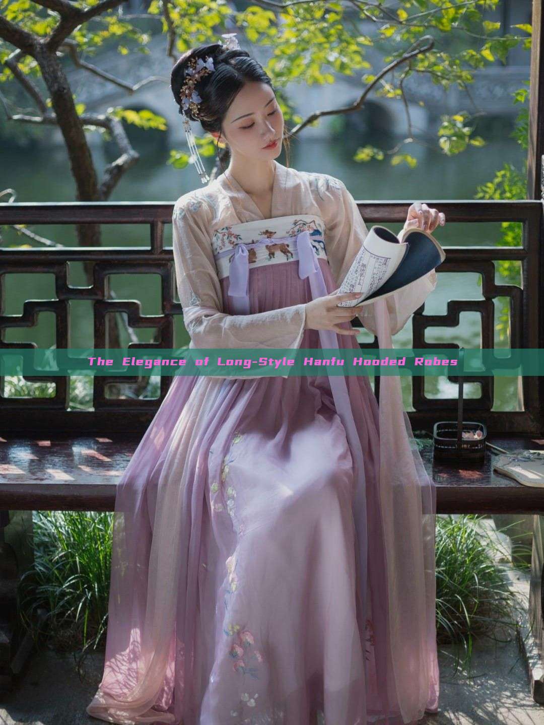 The Elegance of Long-Style Hanfu Hooded Robes