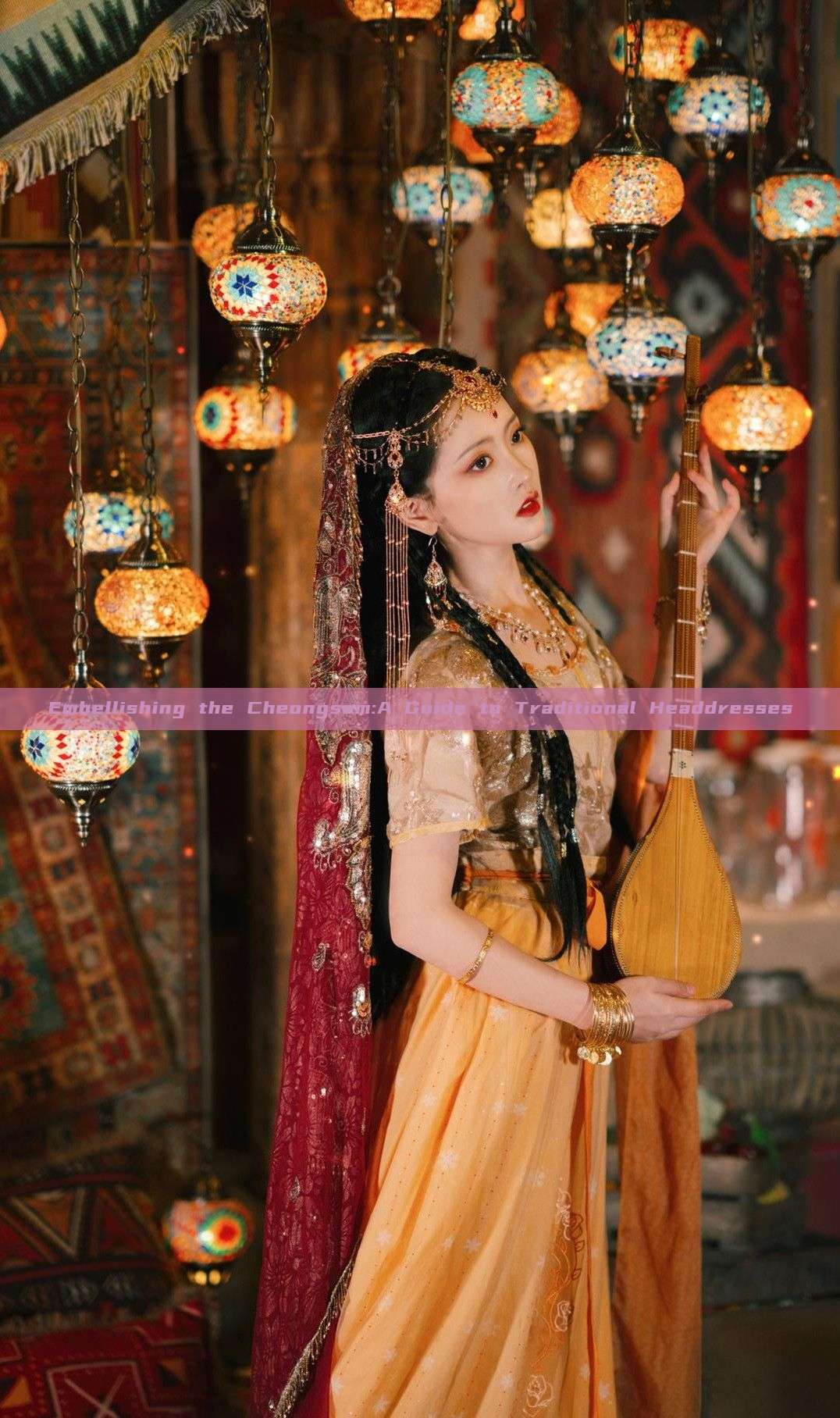 Embellishing the Cheongsam:A Guide to Traditional Headdresses Embellishing the Cheongsam:A Guide to Traditional Headdresses