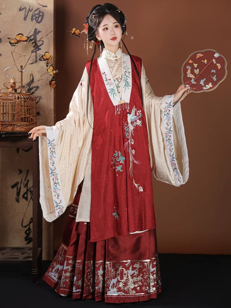 The Art of Pairing Hanfu with Traditional Shoes:A Cultural Exploration The Art of Pairing Hanfu with Traditional Shoes:A Cultural Exploration
