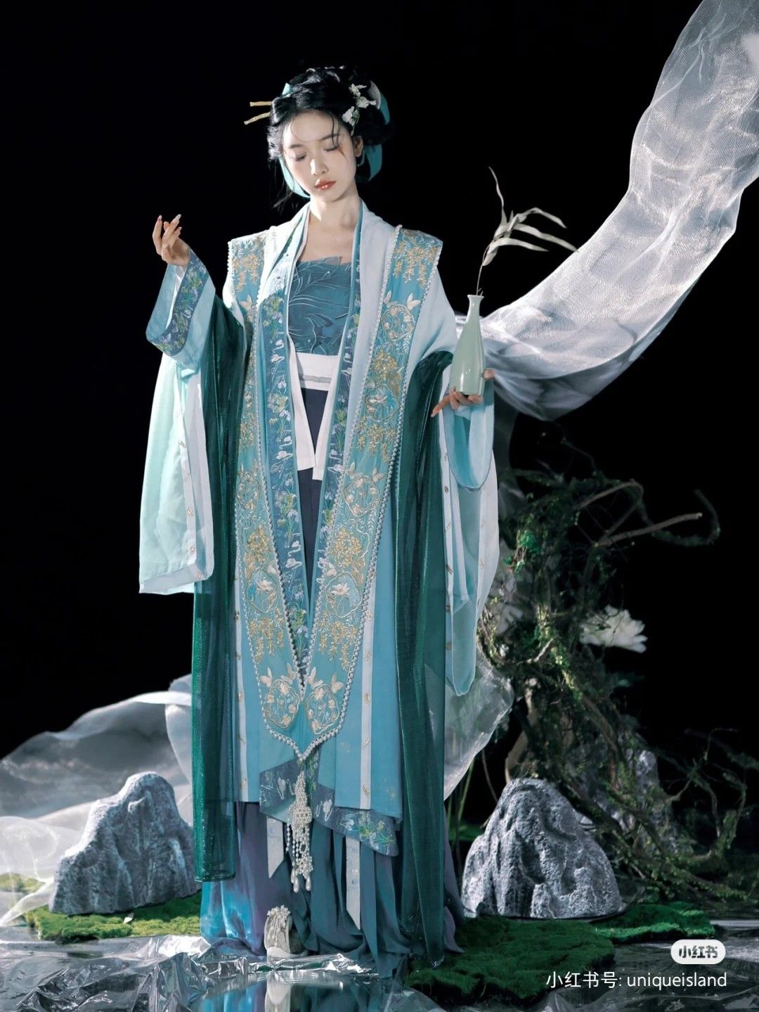 Exploring the Elegance of Cotton-Lined Tang Costumes in Womens Fashion Exploring the Elegance of Cotton-Lined Tang Costumes in Womens Fashion