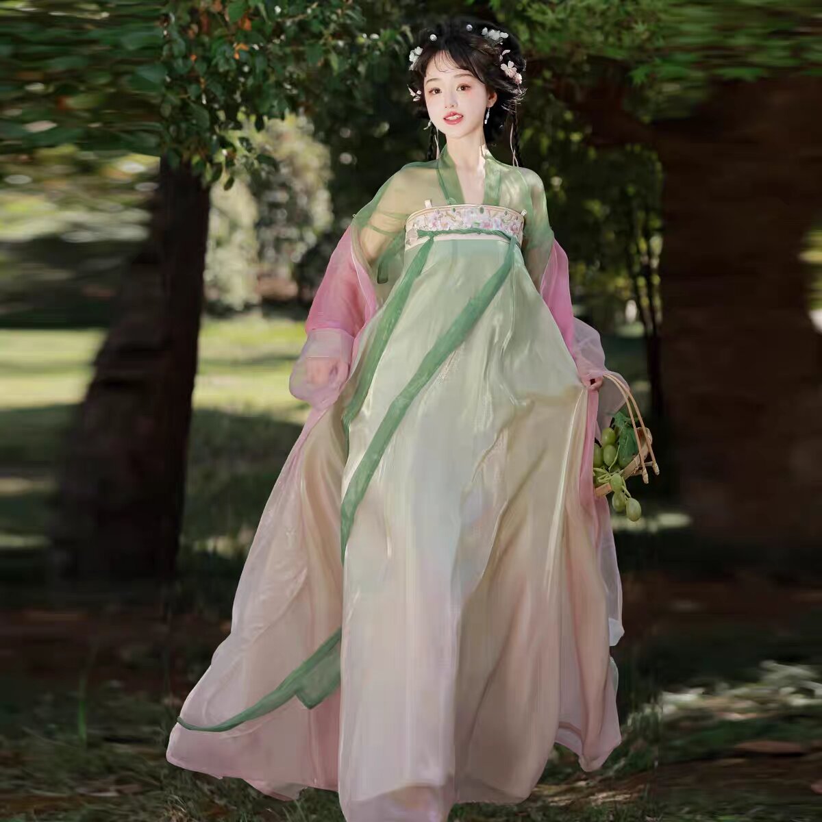 The Rise of Hanfu Xuanzi:Unraveling the Charm of Traditional Chinese Elegance The Rise of Hanfu Xuanzi:Unraveling the Charm of Traditional Chinese Elegance