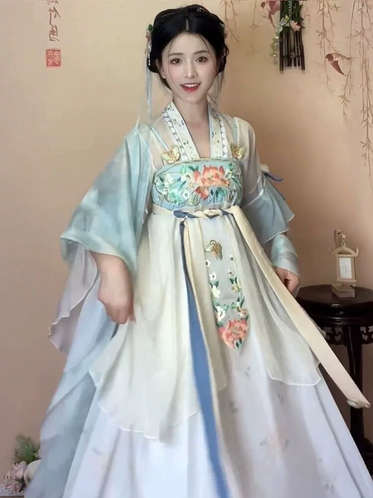 Glitter Cheongsam Performance Attire:A Blend of Tradition and Modern Glamour Glitter Cheongsam Performance Attire:A Blend of Tradition and Modern Glamour